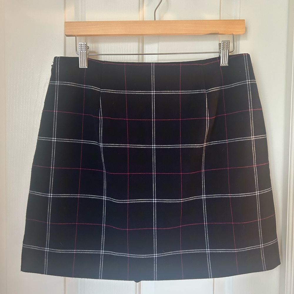 Banana Republic Plaid Fold-over Mini Skirt Size 6 - Picture 2 of 6